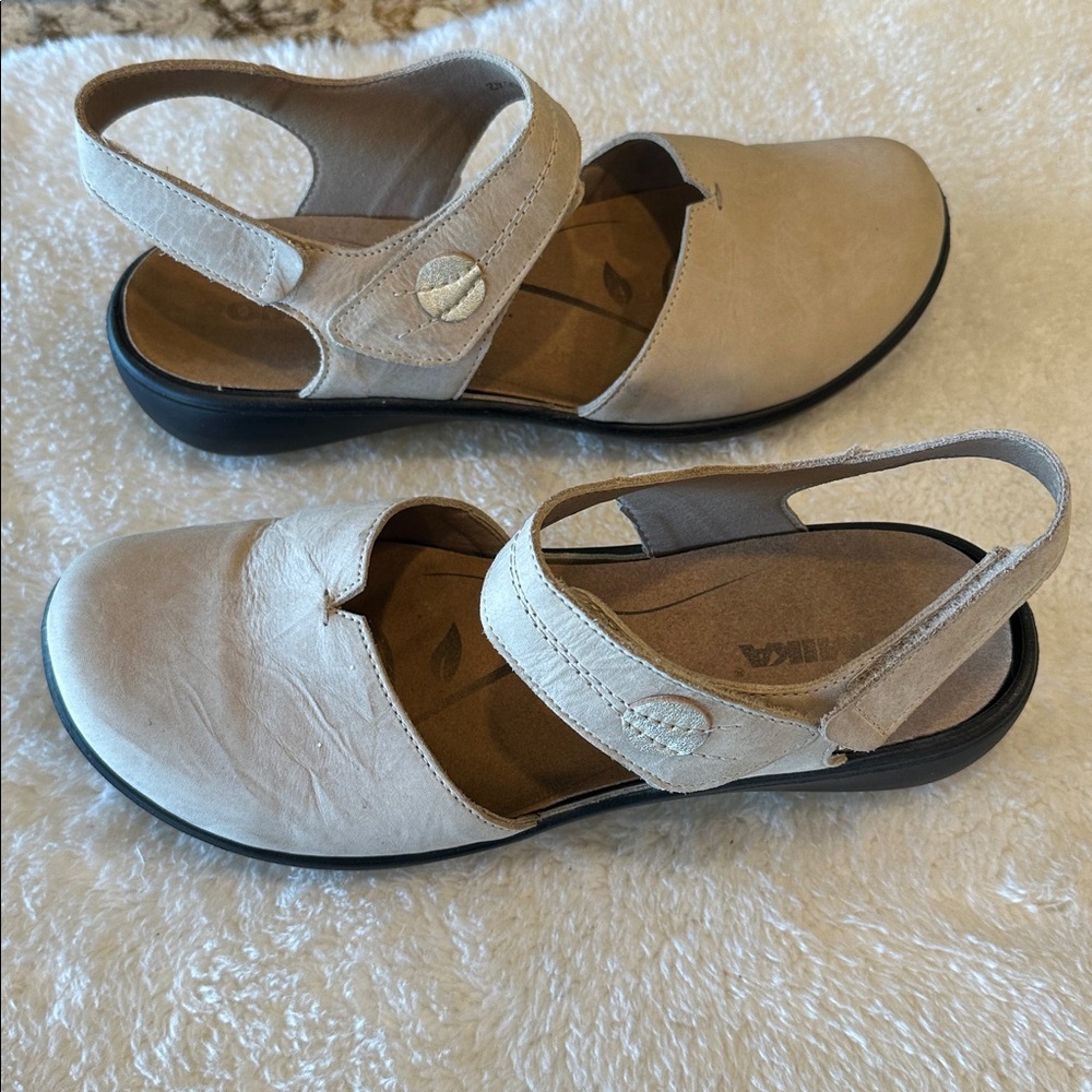 Romika sandal shoes